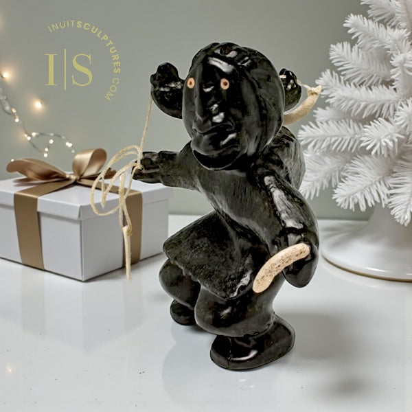 VINTAGE 8" Hunter & Catch by Luke Nuliayok Gjoa Haven *Prancer*